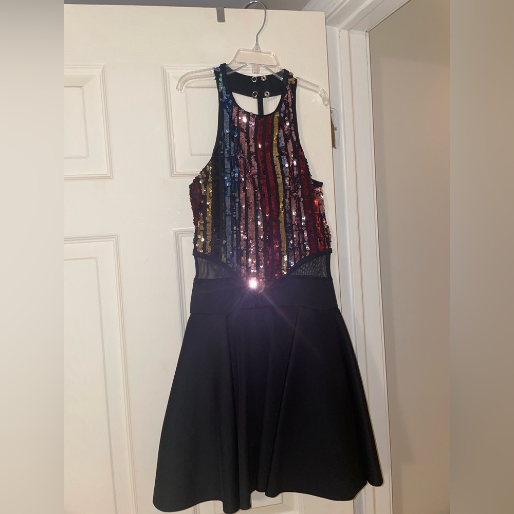 dance costume never worn i got it during covid season so i never wore it